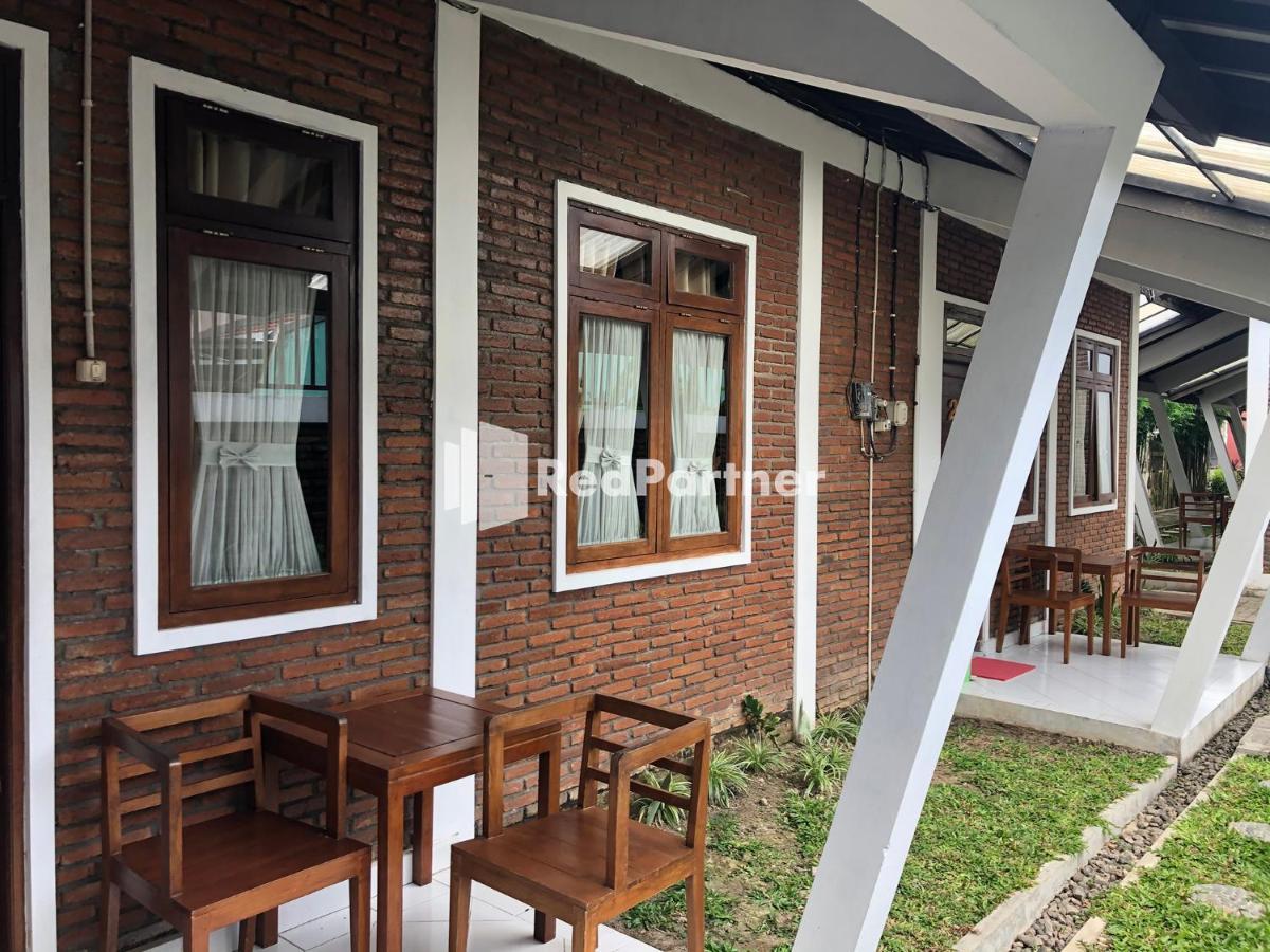 يوغياكارتا Rifka Annisa Guesthouse Syariah Redpartner المظهر الخارجي الصورة